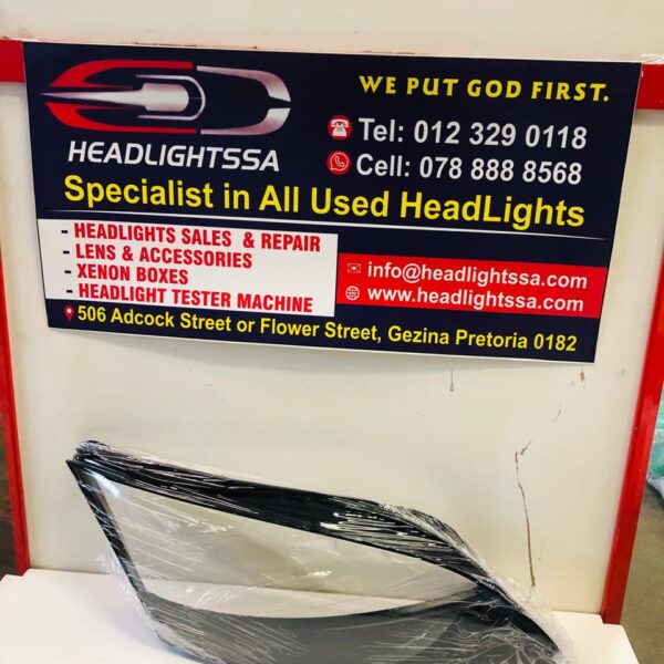 Second image of Audi TT replacement headlight lens - Right side