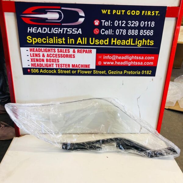 Second image of Toyota Prado FJ150 replacement headlight lens - Right side