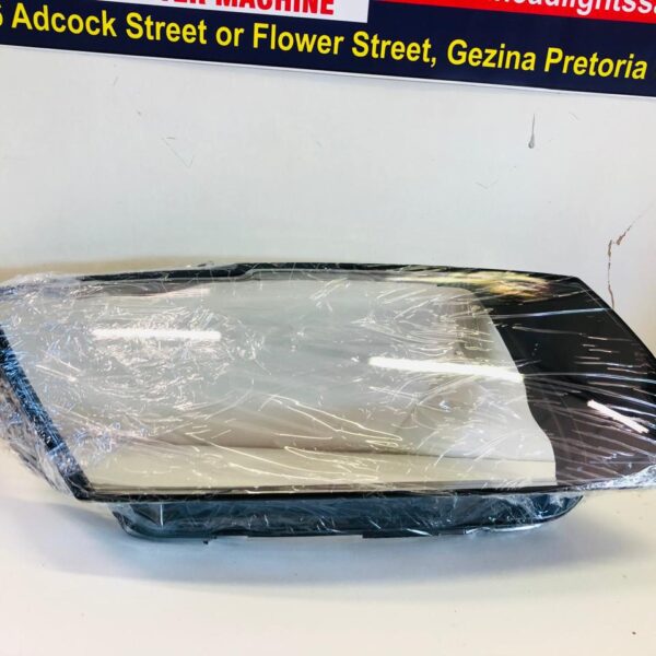 Second image of Audi Q5 replacement headlight lens - Right lens