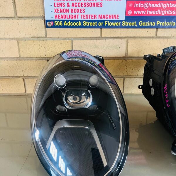 Second image of Porsche Carrera 911  Xenon headlight - Right side