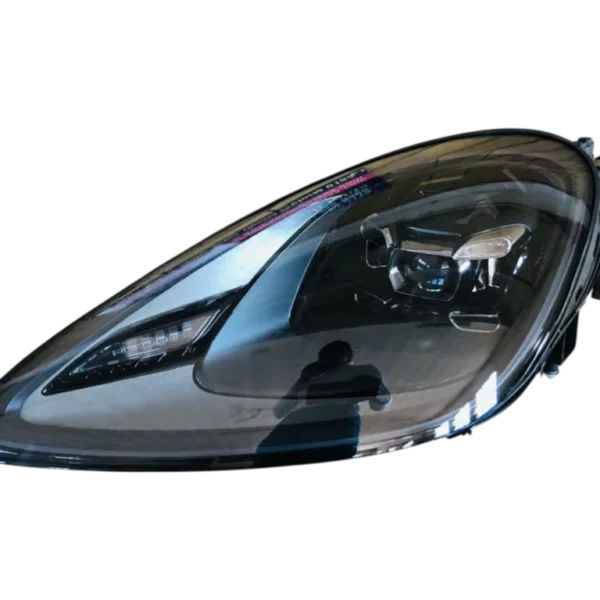 Porsche Cayenne / Macan 9YA Xenon Headlight – Right Side