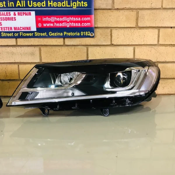 Second image of VW Touareg Xenon Headlight – Right Side