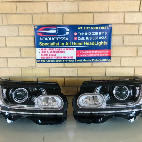 Second image of Land Rover Vogue L405 Xenon Headlight – Left Side